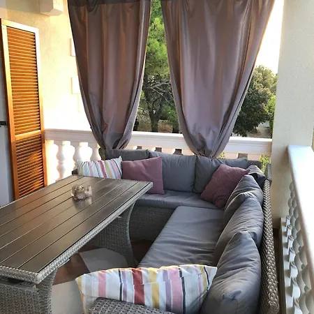 Maximilian Apartamento Grebaštica